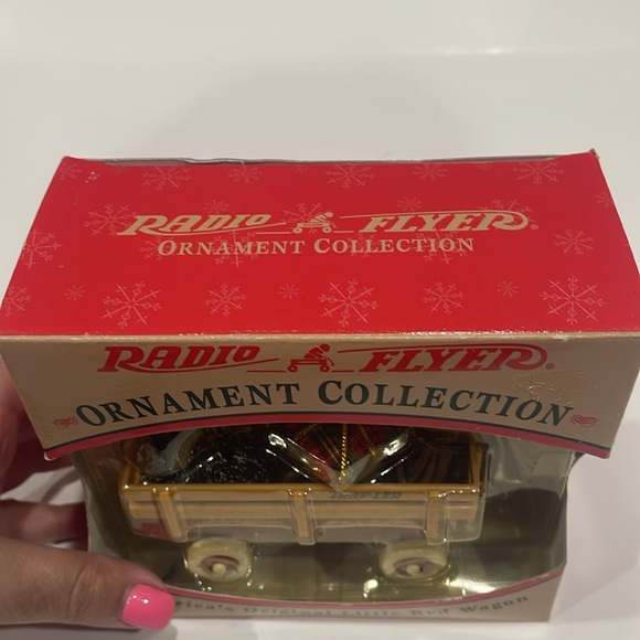 Radio Flyer Ornament Collection Model #104 1997 - Picture 3 of 5
